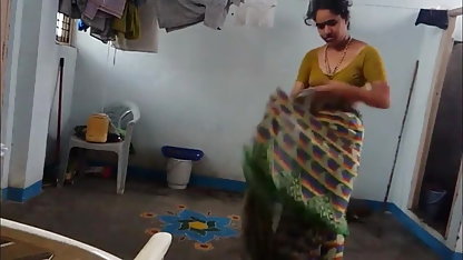 மகள் முதலாளி குடும்ப அப்பா நண்பா கவர்ச்சி வீடியோ மாமியின் படம்