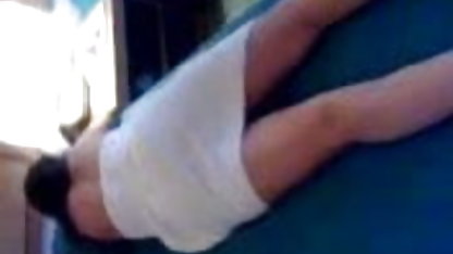 வீடற்ற கவர்ச்சி சன்னி லியோன் படம்