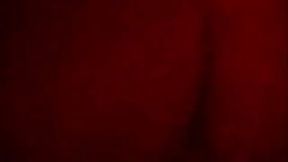 2 அம்மாக்களுடன் இந்தி தேசி கவர்ச்சி படம் மூன்று இனங்களுக்கிடையேயான ஒரு பெரிய கருப்பு சேவலைப் பகிர்ந்து கொள்கிறது