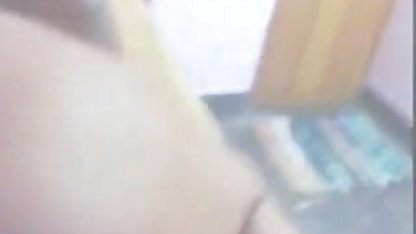 கேங்பாங் மற்றும் கம் விழுங்கும் பெண்கள் 22 சன்னி லியோன் கி நீல படம்