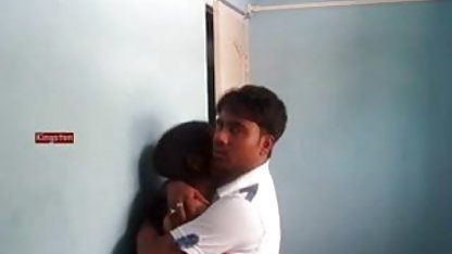 புதிய காற்றை சுவாசிக்க ஊருக்கு வெளியே அழைத்துச் செல்லப்பட்டது சன்னி லியோன் கி கவர்ச்சி படம்