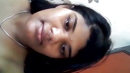 அவளது கழுதைக்கு இரண்டு முறை சண்டையிடுவது, பதற்றம் மற்றும் வலியிலிருந்து வேதாளம் செக்ஸ் வீடியோ கத்துகிறது