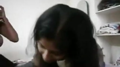 ஒரு உறுப்பினர் புகைபிடிக்கும் போது வழுக்கும் தளம் ஒரு பொருட்டல்ல ஹார்ட்கோர் செக்ஸ் திரைப்படங்கள்